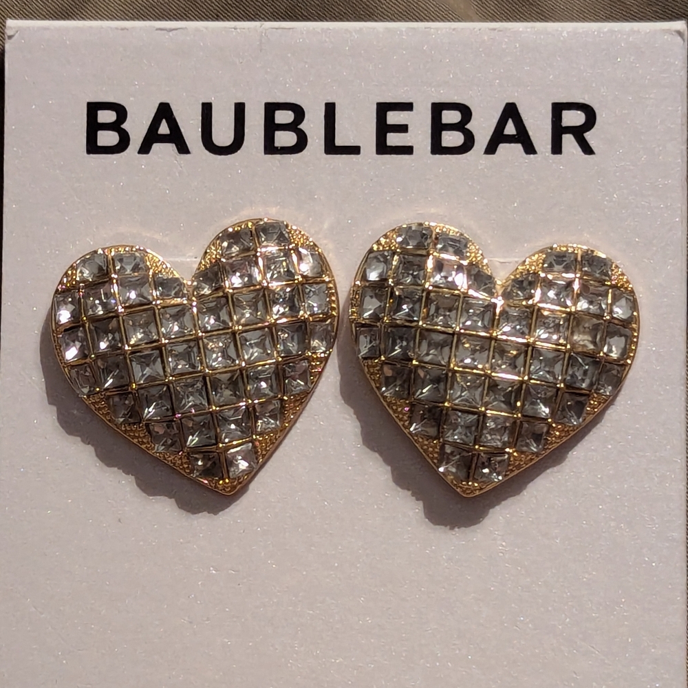BAUBLEBARJill Pavé Heart Button Earrings in Gold Tone